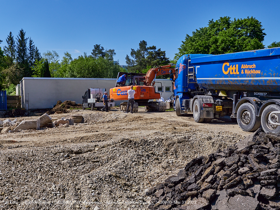 31.05.2022 - Baustelle am Haus für Kinder in Neuperlach